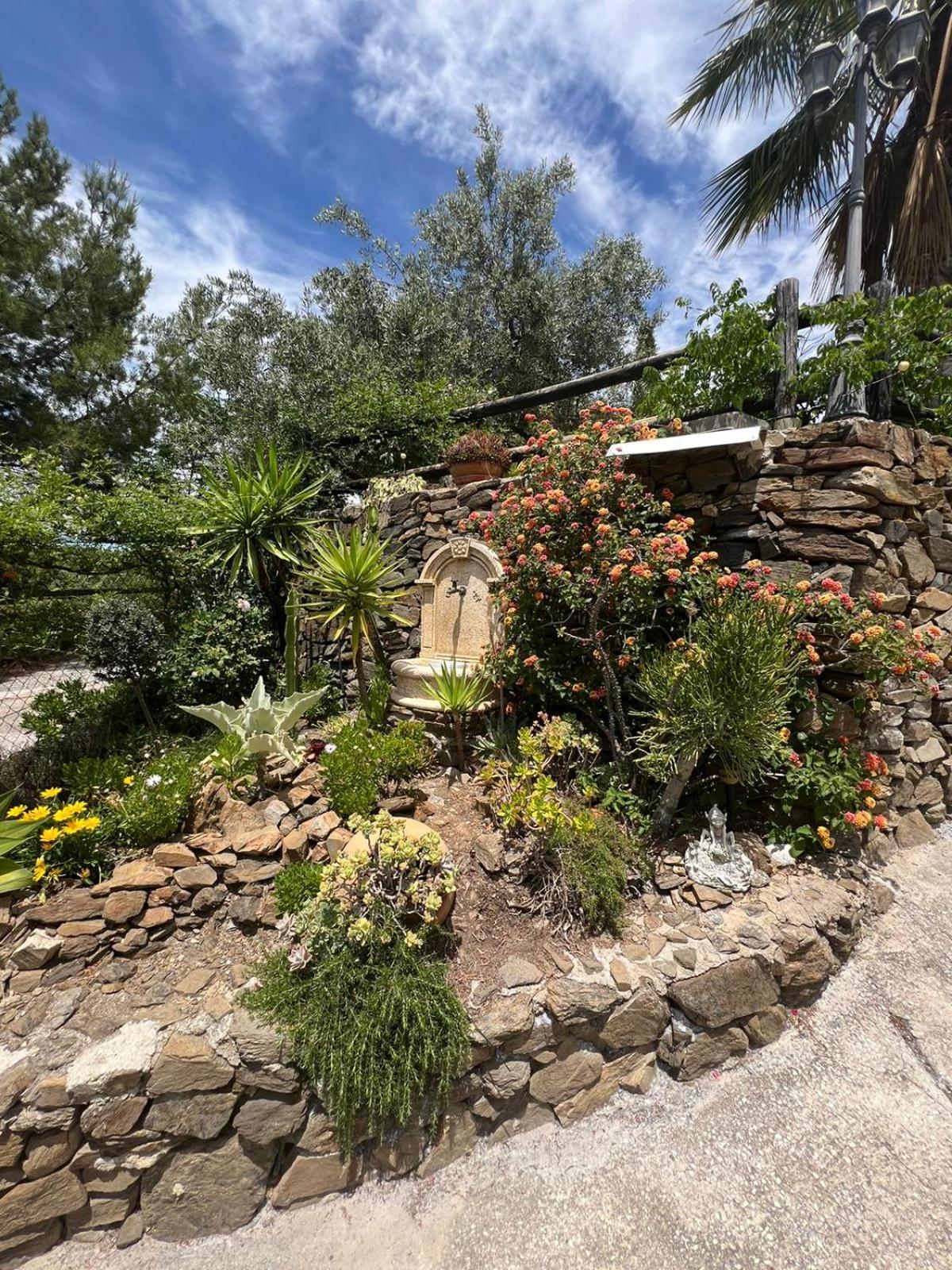 Los Olivos Malaga Bagian luar foto